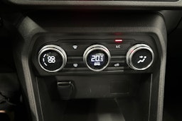valkoinen Dacia Jogger 2022 kuva 23.