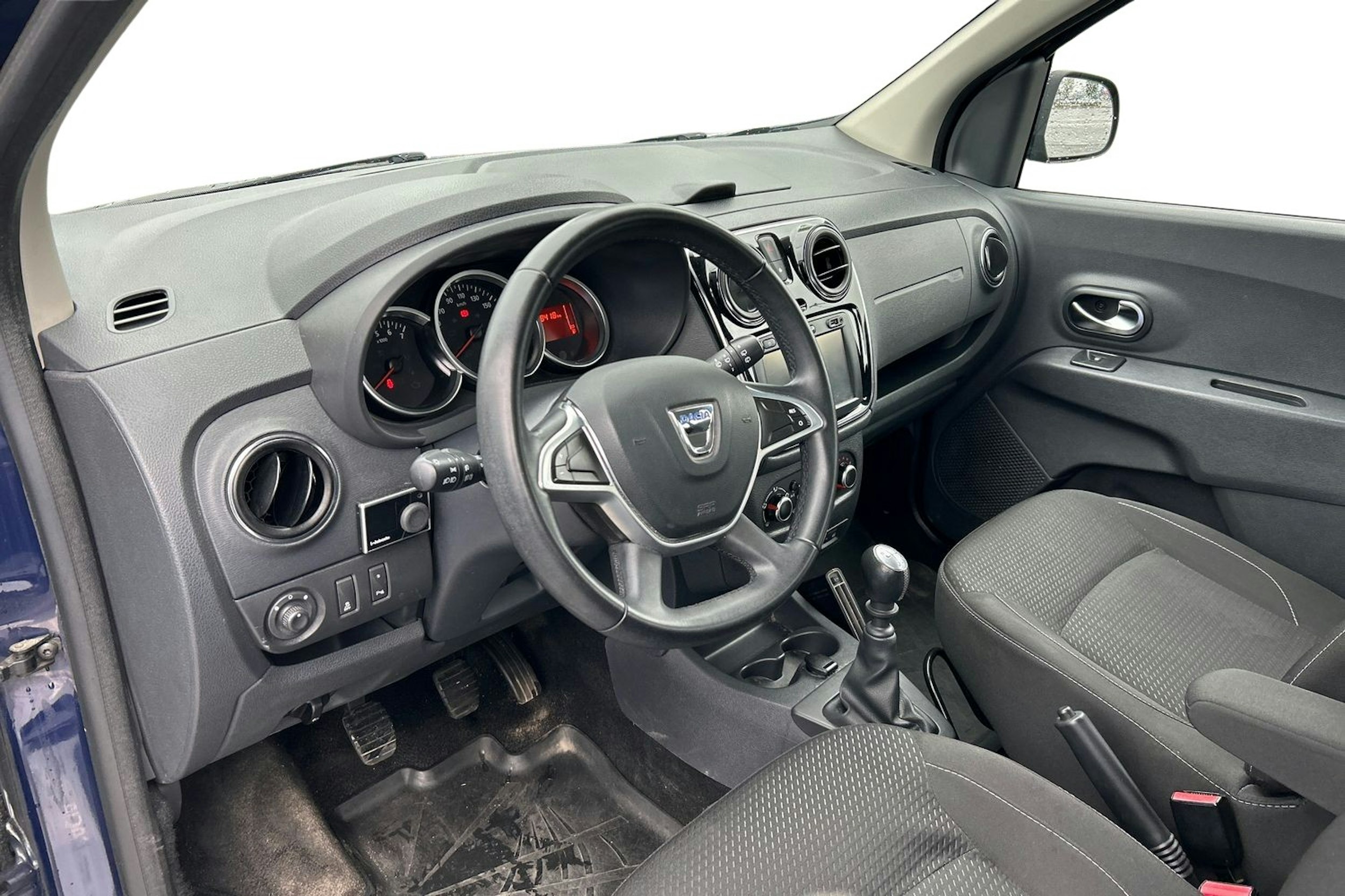 sininen Dacia Lodgy 2017 kuva 3.