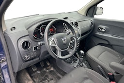 sininen Dacia Lodgy 2017 kuva 3.