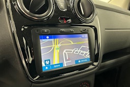 sininen Dacia Lodgy 2017 kuva 18.