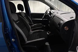 sininen Dacia Lodgy 2020 kuva 18.