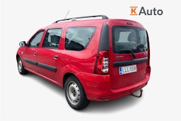 punainen Dacia Logan MCV 2010 kuva 2.