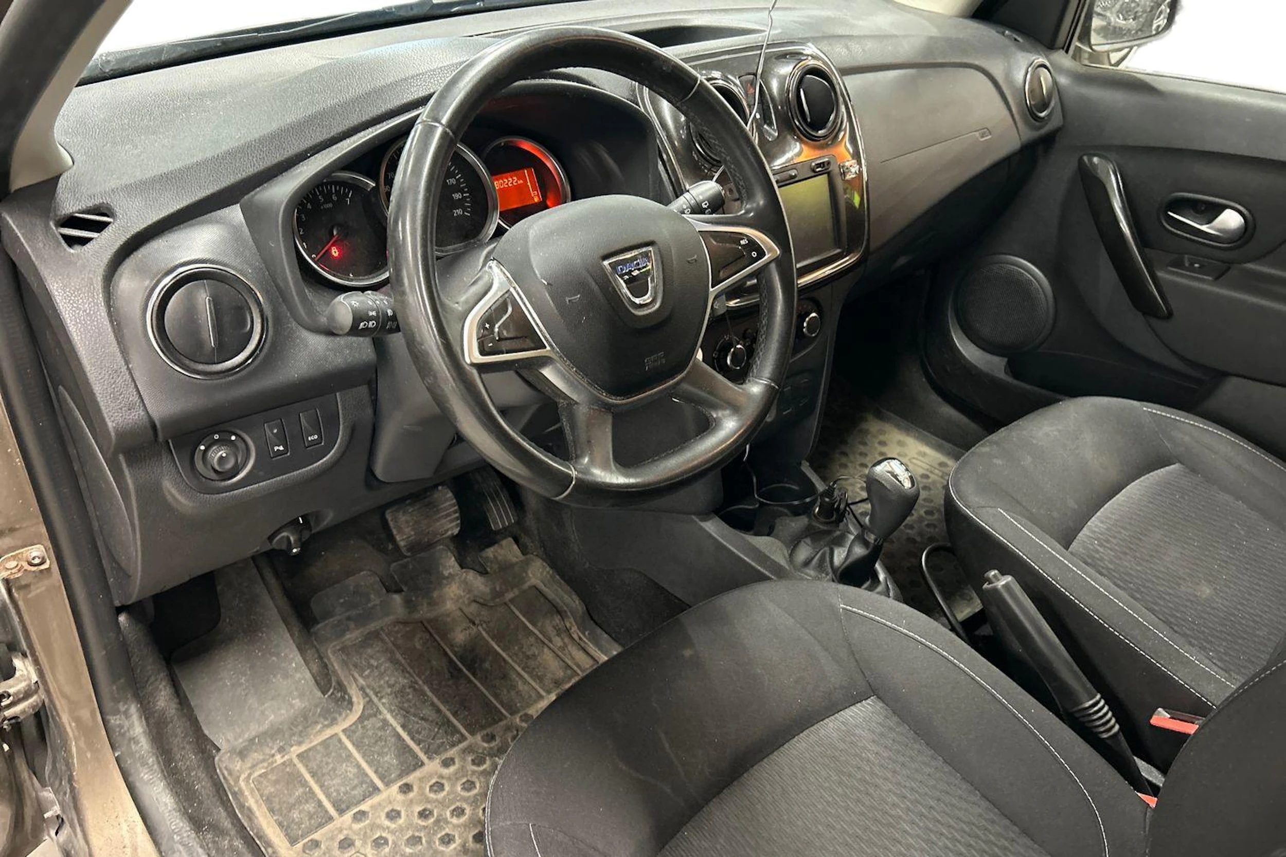 ruskea (beige) Dacia Logan MCV 2017 kuva 3.