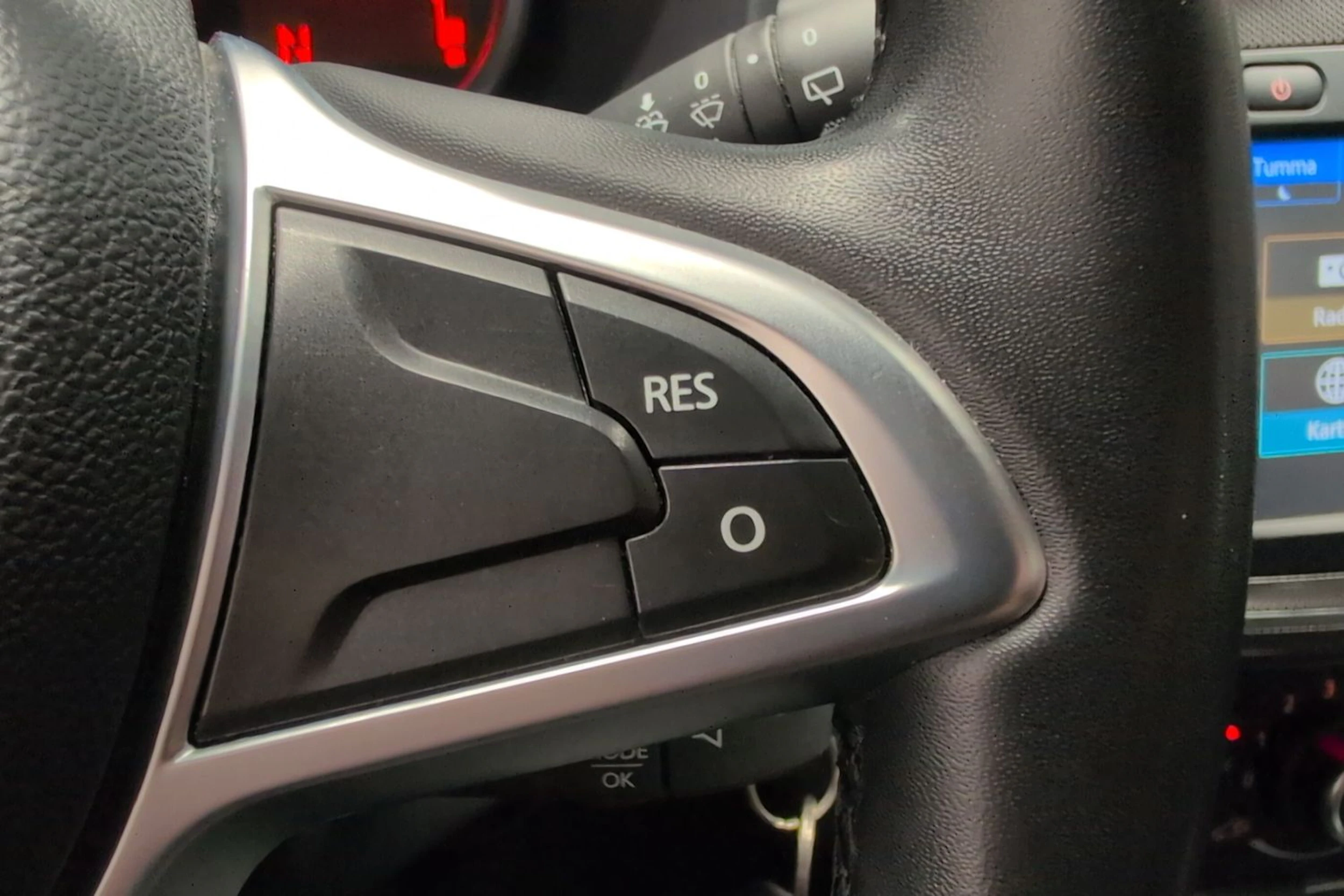 valkoinen Dacia Logan MCV 2018 kuva 17.