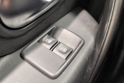 valkoinen Dacia Logan MCV 2018 kuva 18.