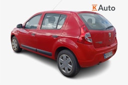 Punainen Dacia SANDERO 2010 kuva 2.