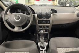 sininen Dacia Sandero 2011 kuva 7.