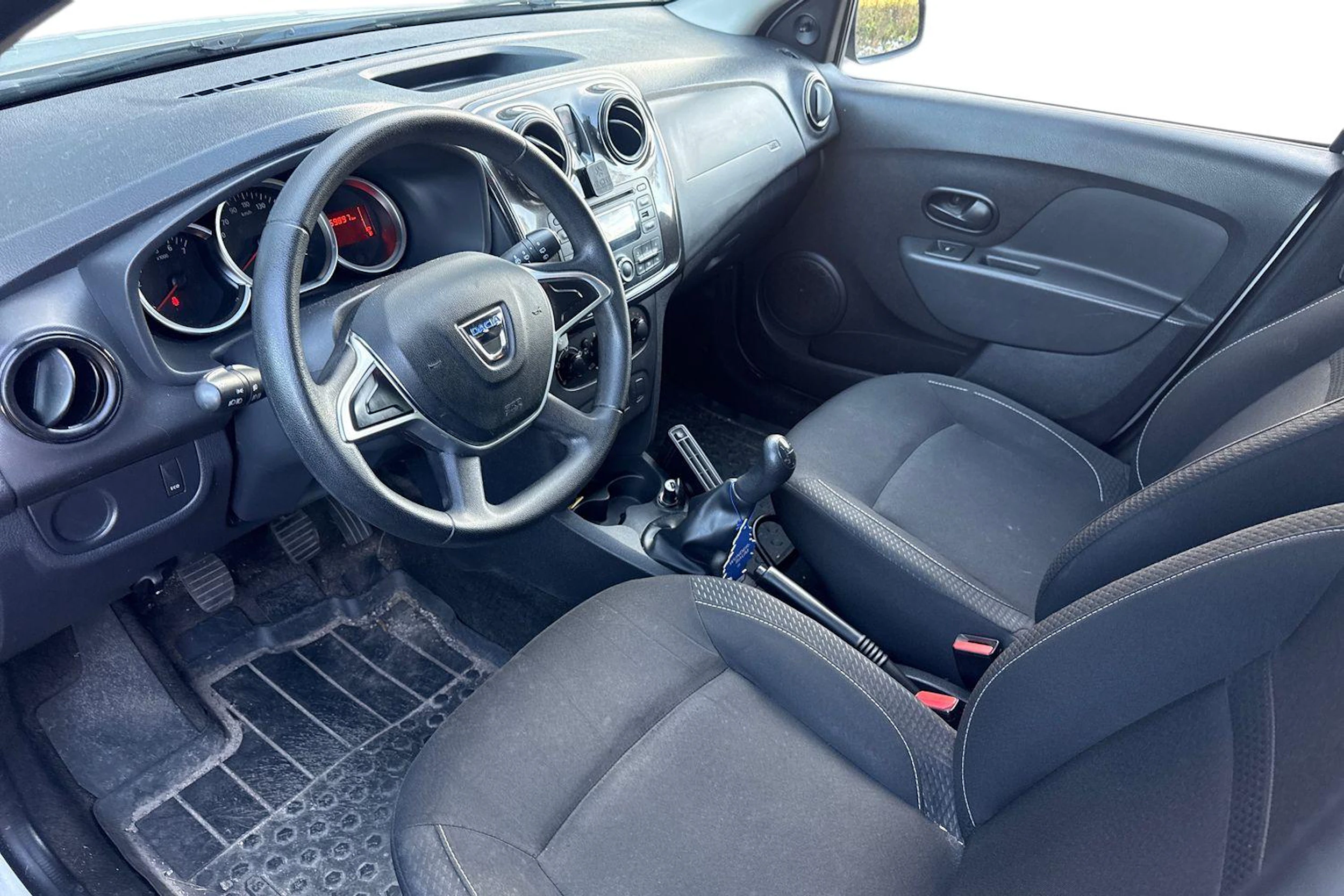 harmaa Dacia Sandero 2017 kuva 3.