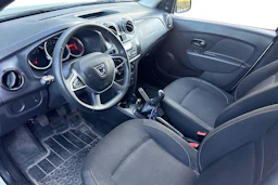 harmaa Dacia Sandero 2017 kuva 3.