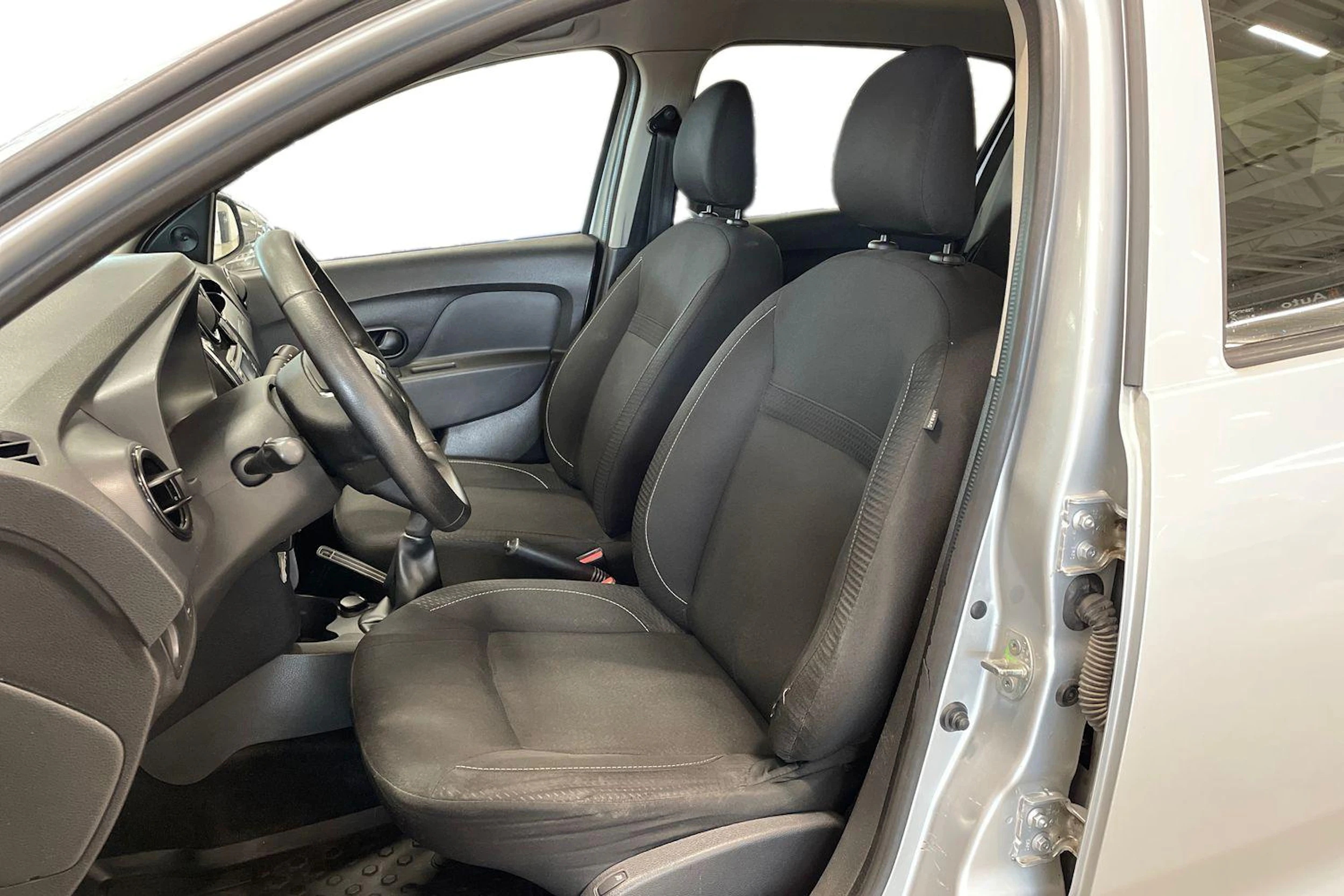 harmaa Dacia Sandero 2017 kuva 6.