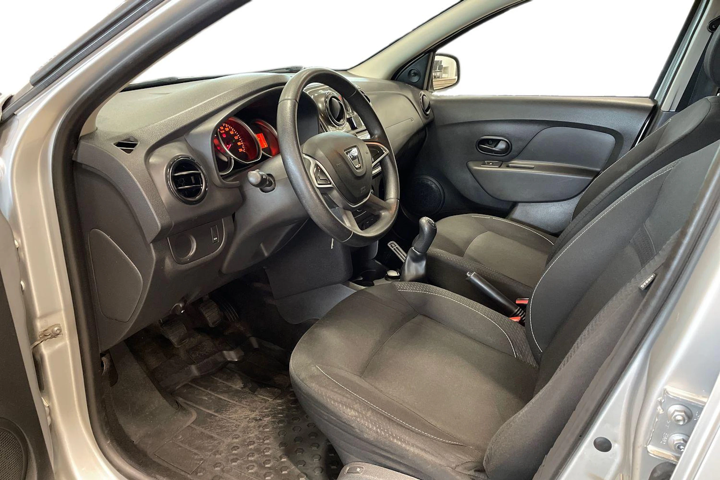 harmaa Dacia Sandero 2017 kuva 7.