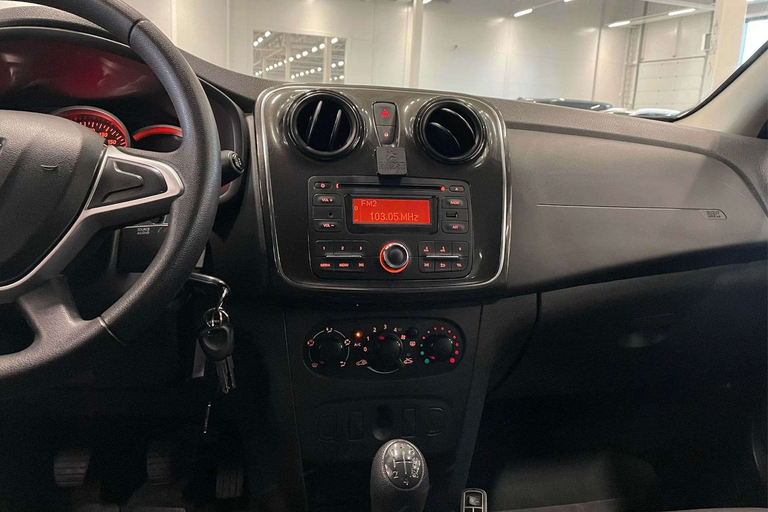 harmaa Dacia Sandero 2017 kuva 16.