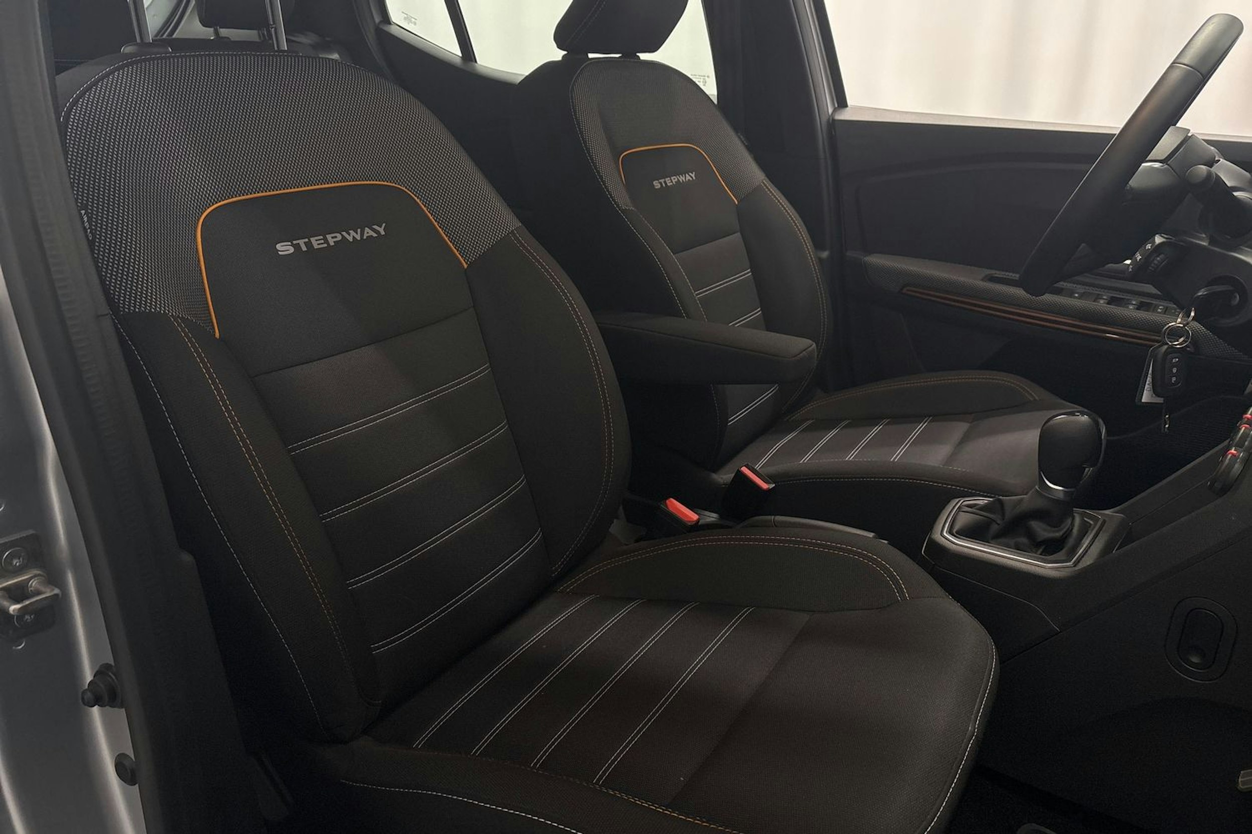 harmaa Dacia Sandero 2022 kuva 14.