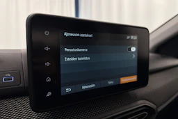 punainen Dacia Sandero 2023 kuva 20.