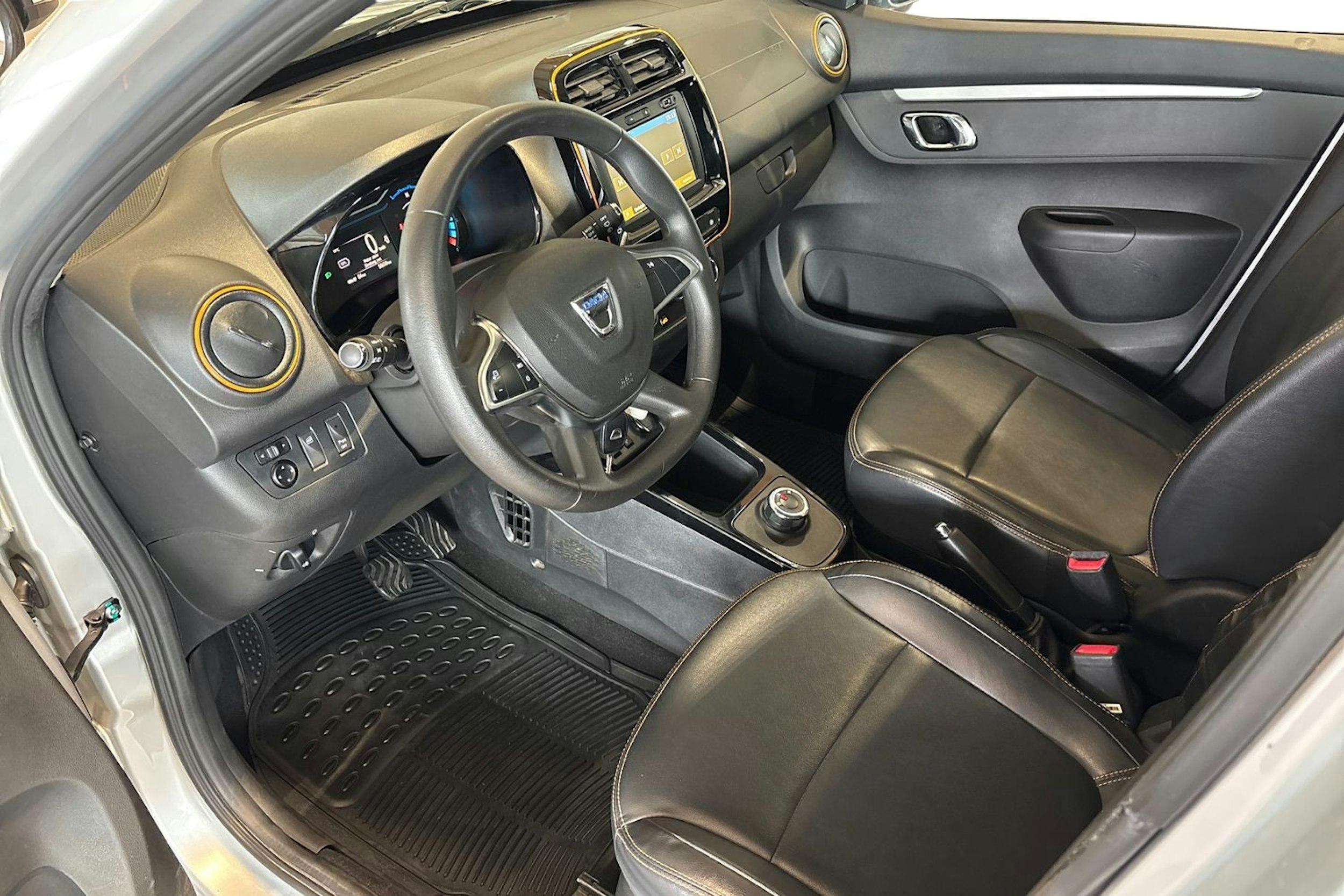 harmaa Dacia SPRING 2021 kuva 7.