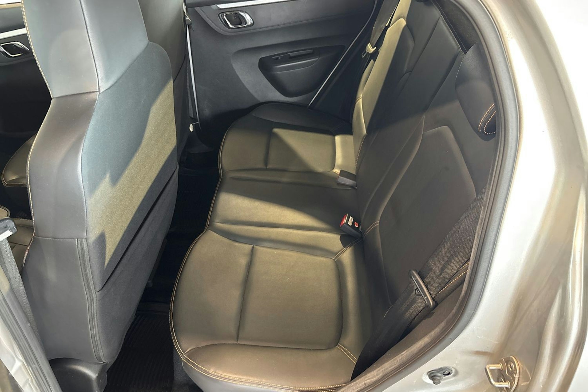 harmaa Dacia SPRING 2021 kuva 10.