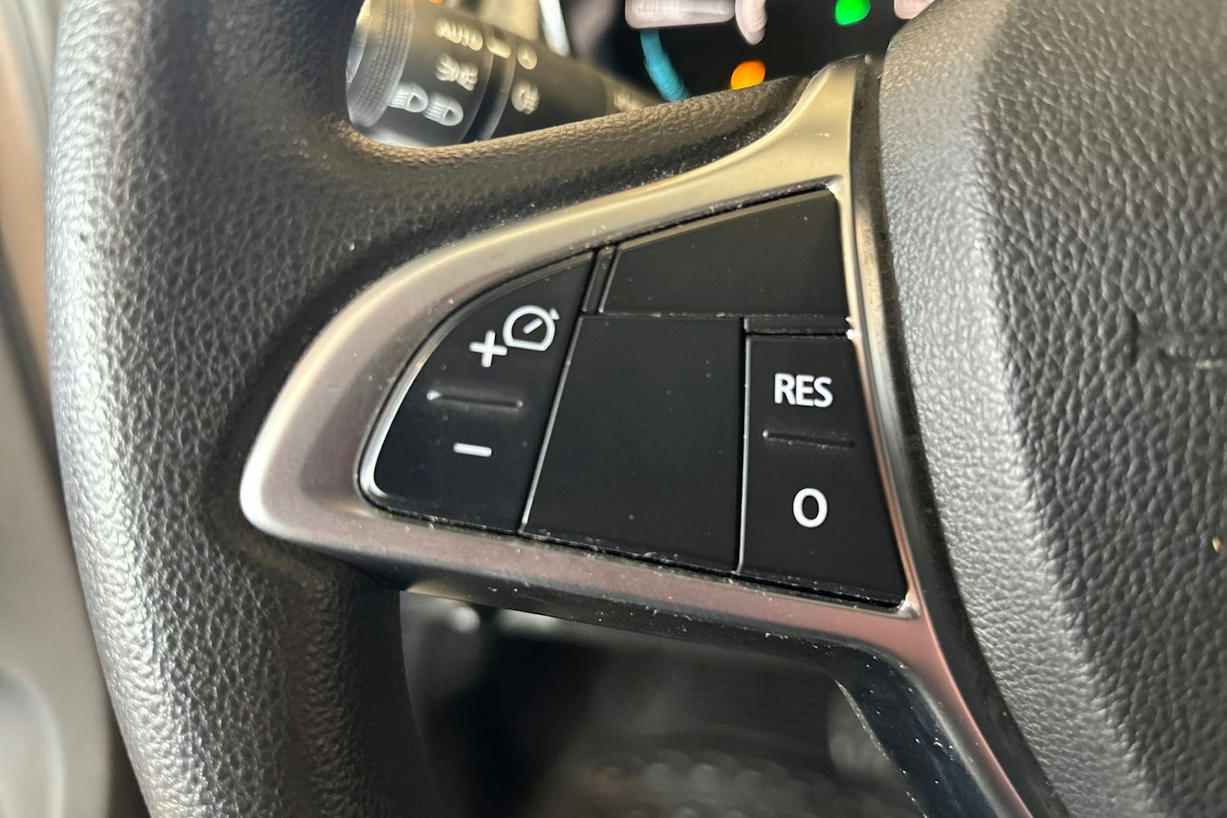 harmaa Dacia SPRING 2021 kuva 16.