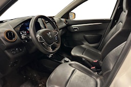 valkoinen Dacia Spring 2021 kuva 3.