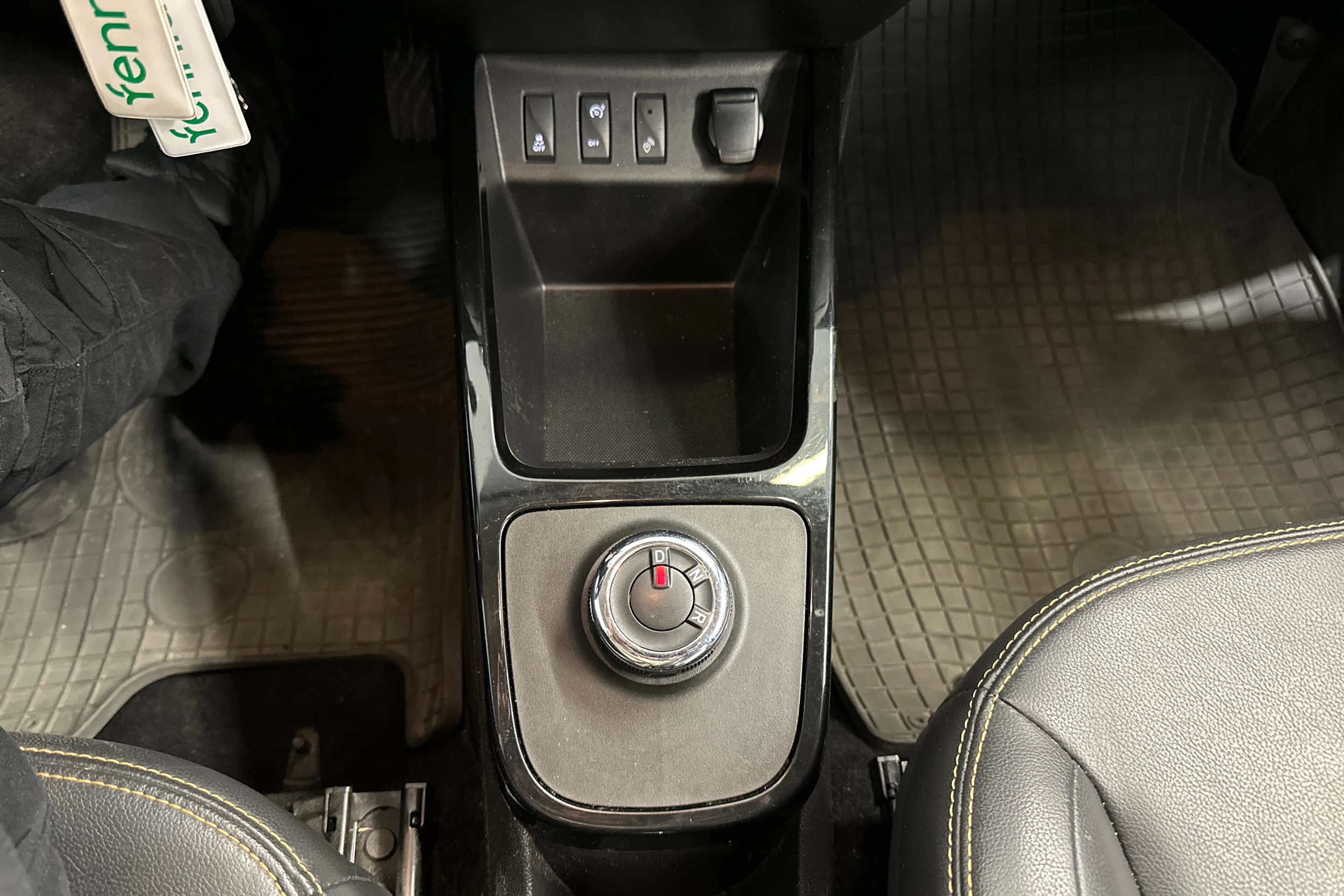 valkoinen Dacia Spring 2021 kuva 20.