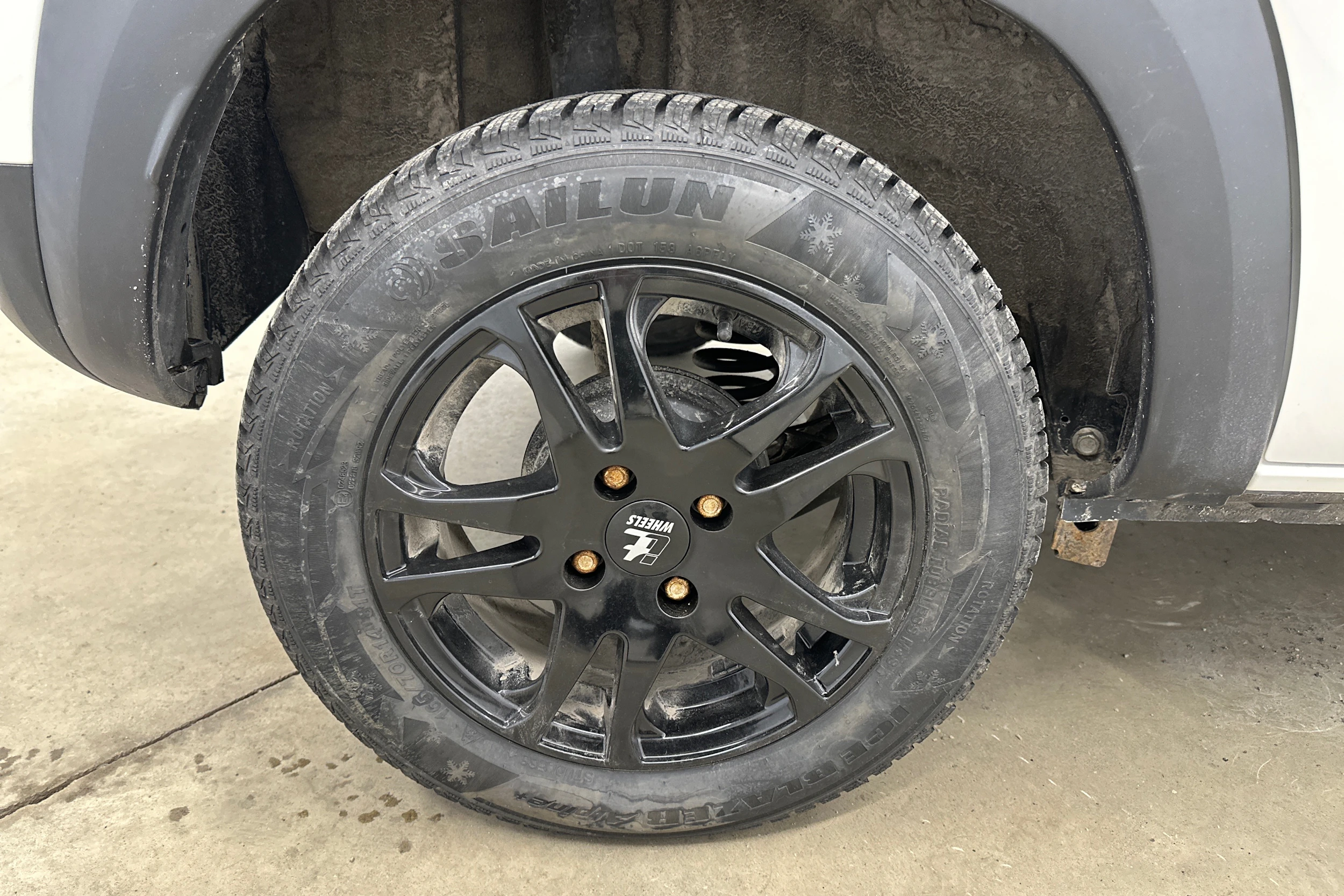 valkoinen Dacia Spring 2021 kuva 22.