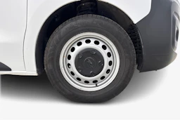 valkoinen Opel Vivaro 2021 kuva 12.
