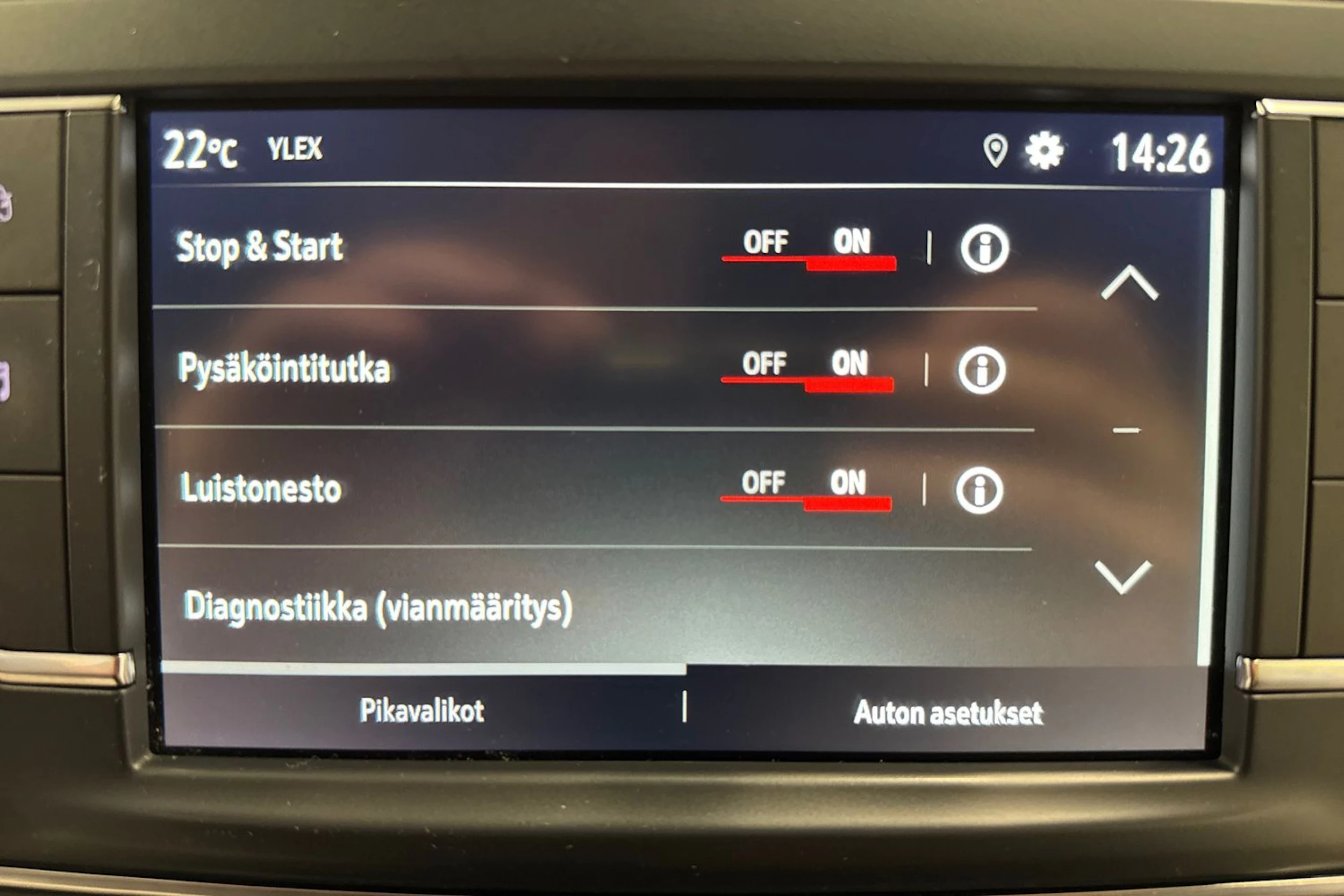 valkoinen Opel Vivaro 2021 kuva 24.