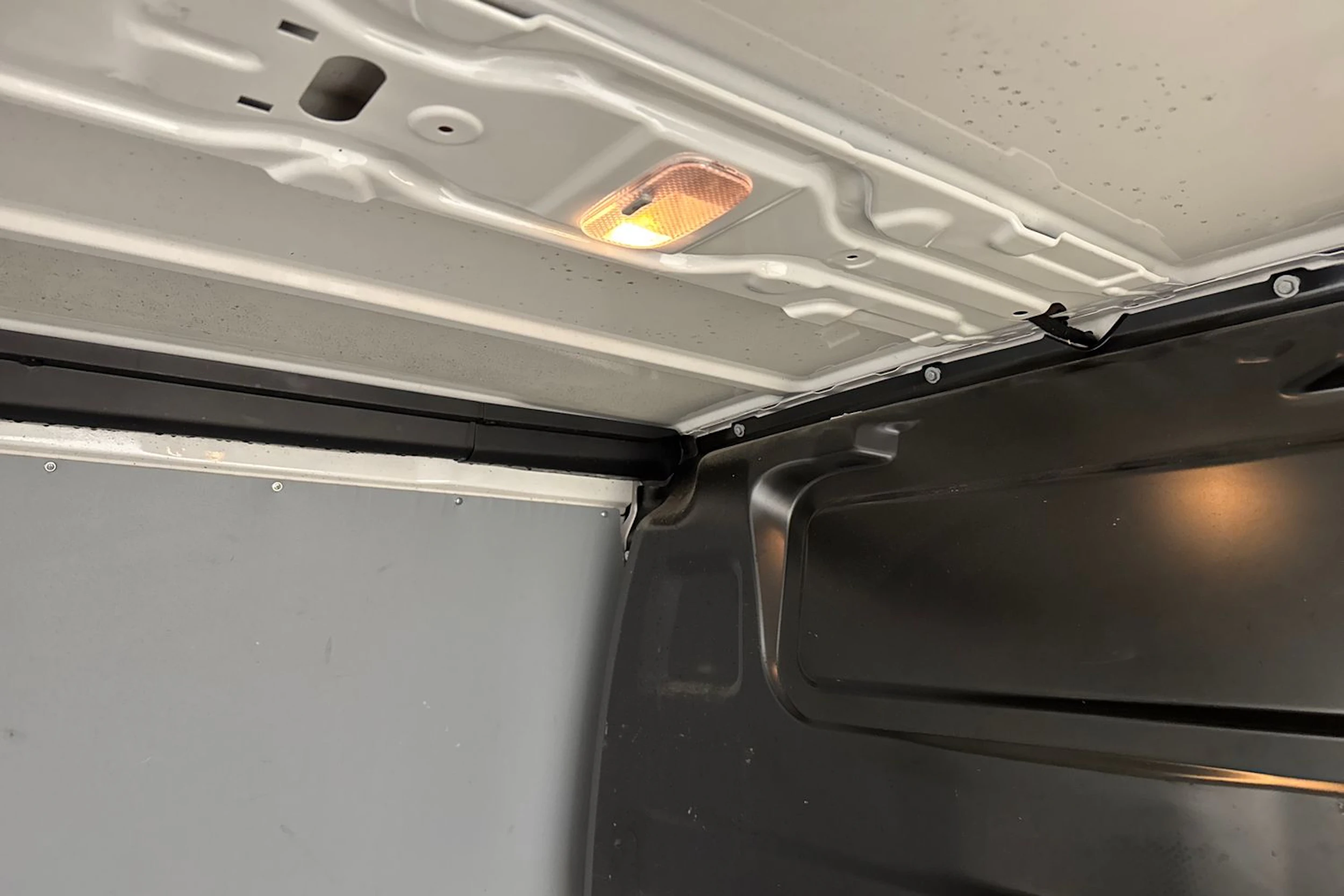 valkoinen Opel Vivaro 2021 kuva 31.