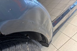 Musta Dodge Journey 2010 kuva 20.