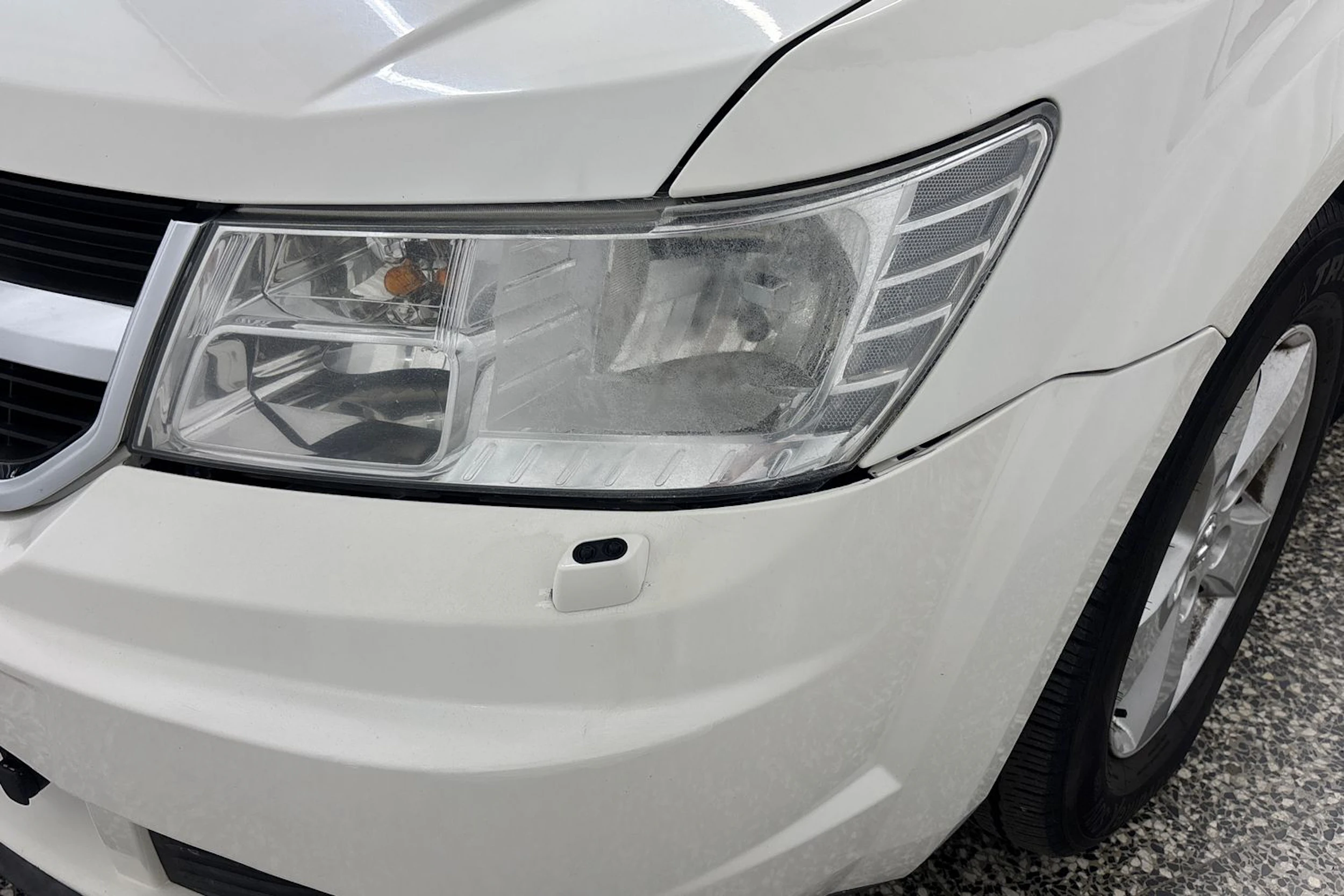 valkoinen Dodge Journey 2010 kuva 23.