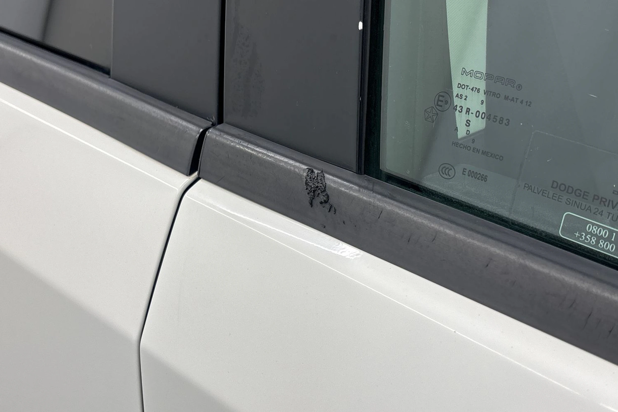 valkoinen Dodge Journey 2010 kuva 27.