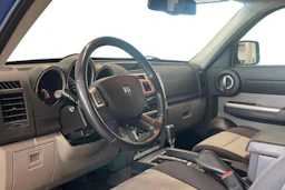 sininen Dodge Nitro 2010 kuva 6.