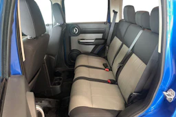sininen Dodge Nitro 2010 kuva 8.