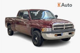 punainen Dodge RAM 2001 kuva 1.