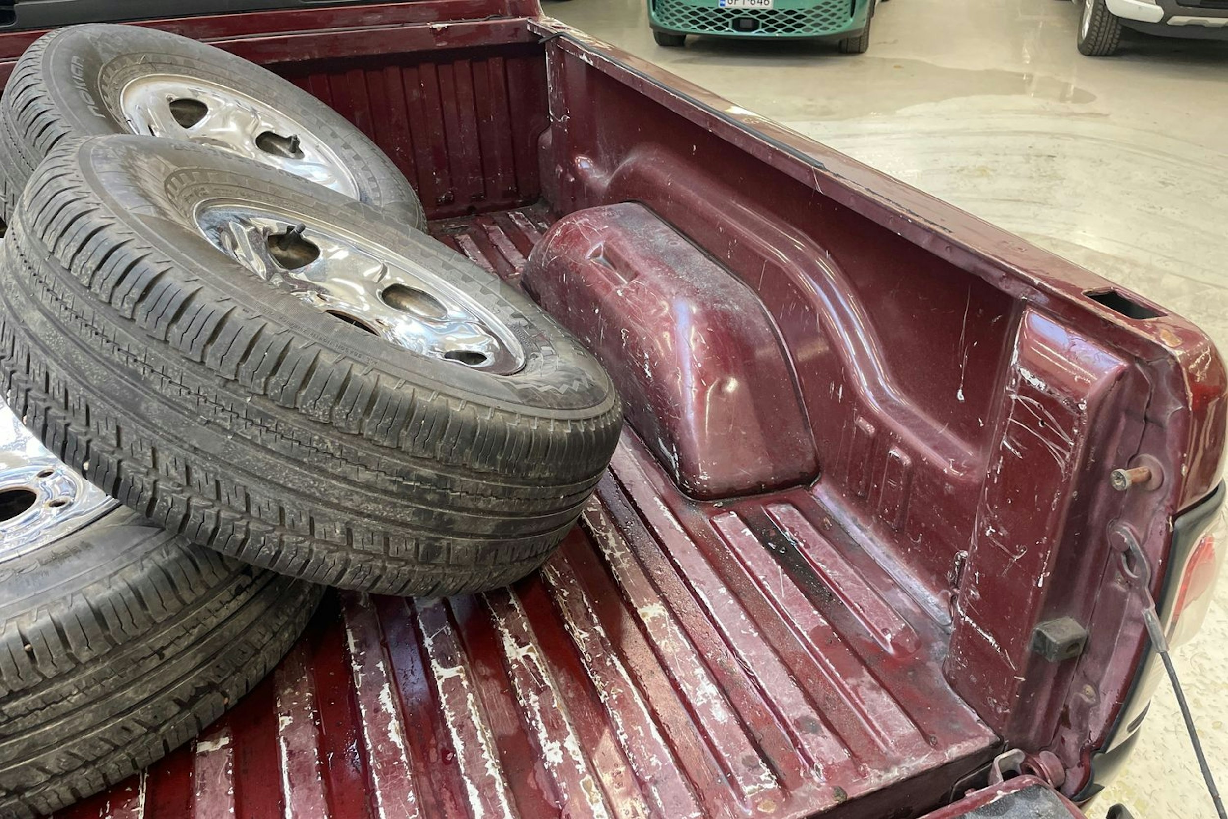 punainen Dodge RAM 2001 kuva 13.