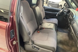 punainen Dodge RAM 2001 kuva 23.