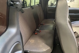 punainen Dodge RAM 2001 kuva 24.