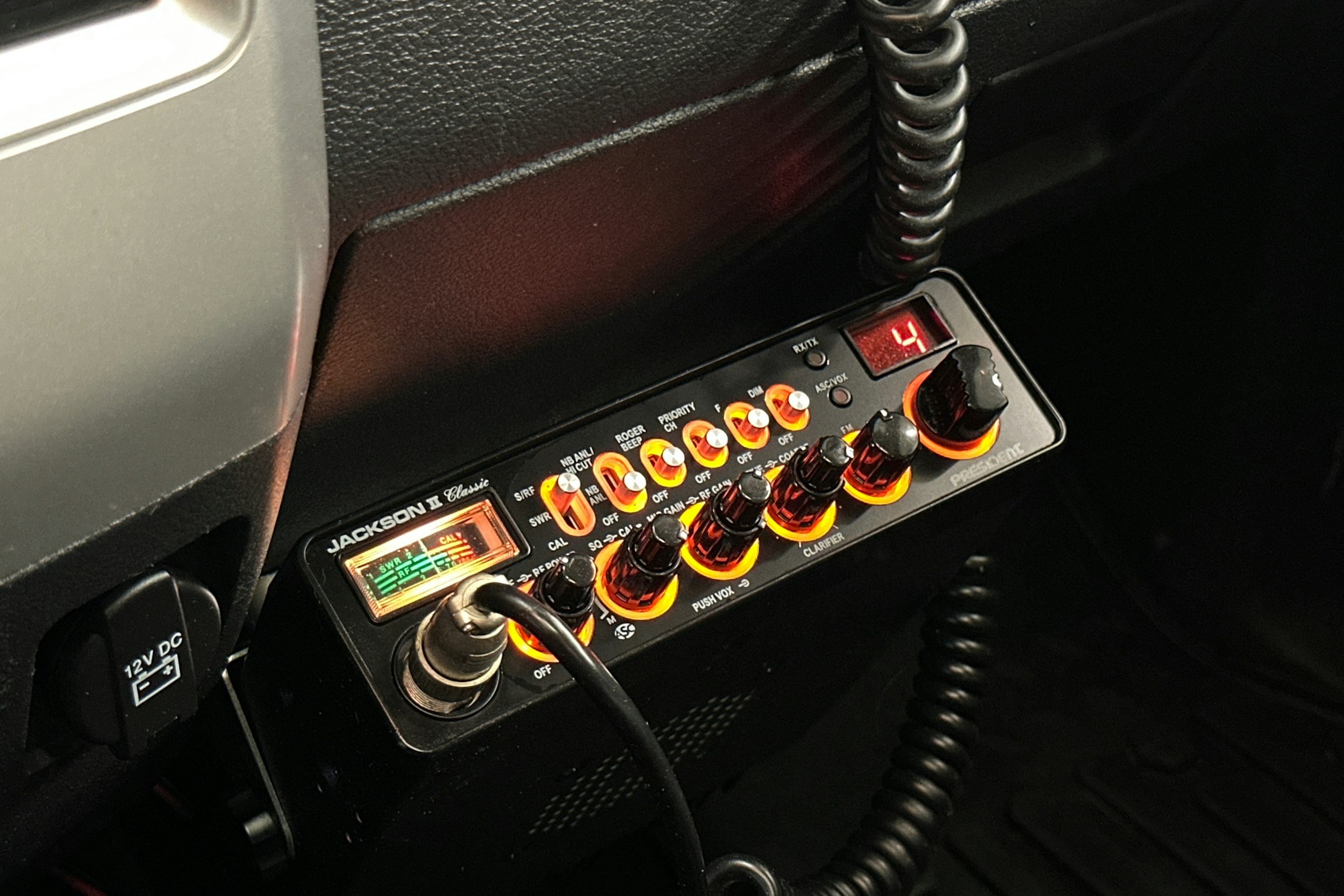 musta Dodge RAM 2012 kuva 30.