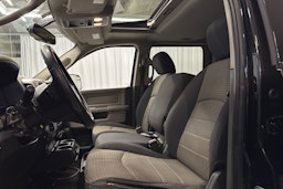 musta Dodge RAM 2012 kuva 31.