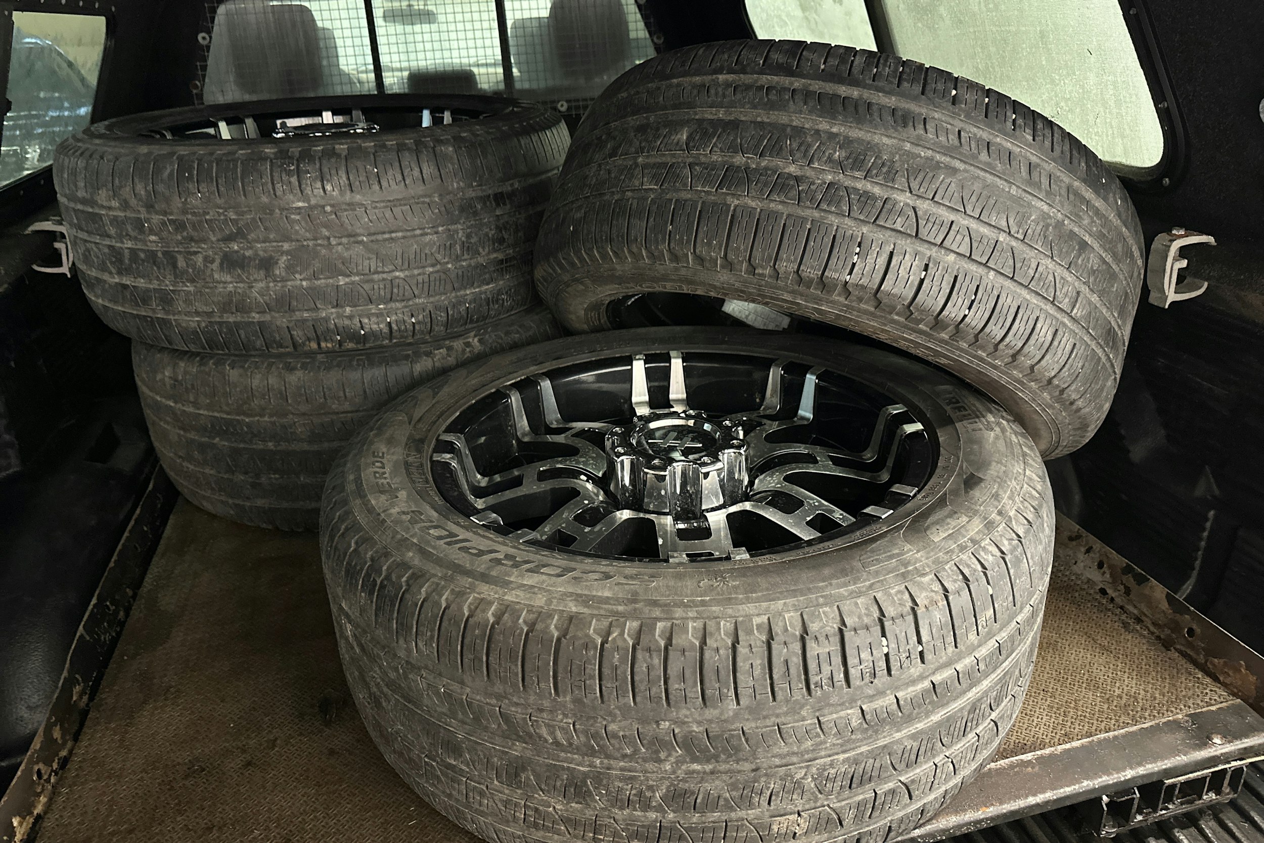 musta Dodge RAM 2012 kuva 37.