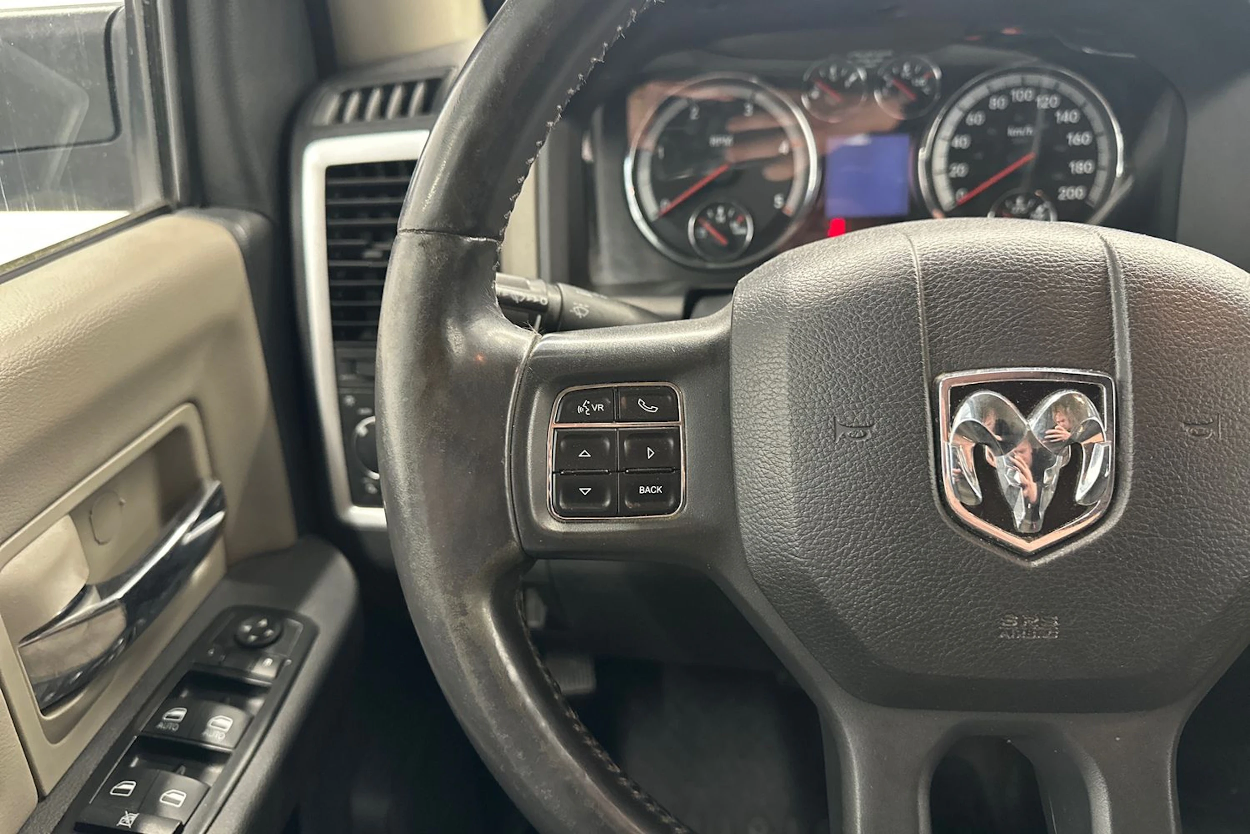 valkoinen Dodge RAM 2012 kuva 11.