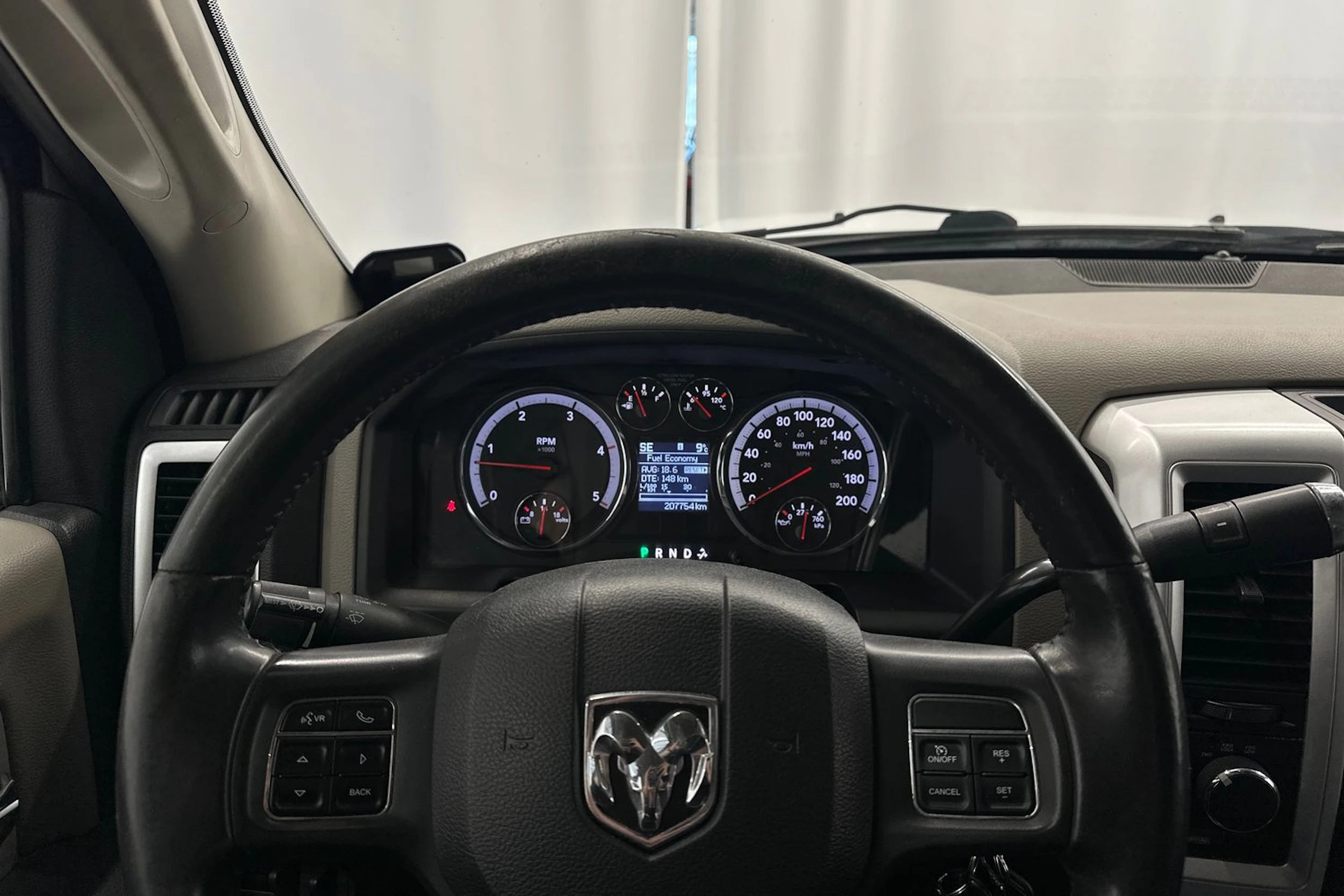 valkoinen Dodge RAM 2012 kuva 13.