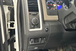 valkoinen Dodge RAM 2012 kuva 20.
