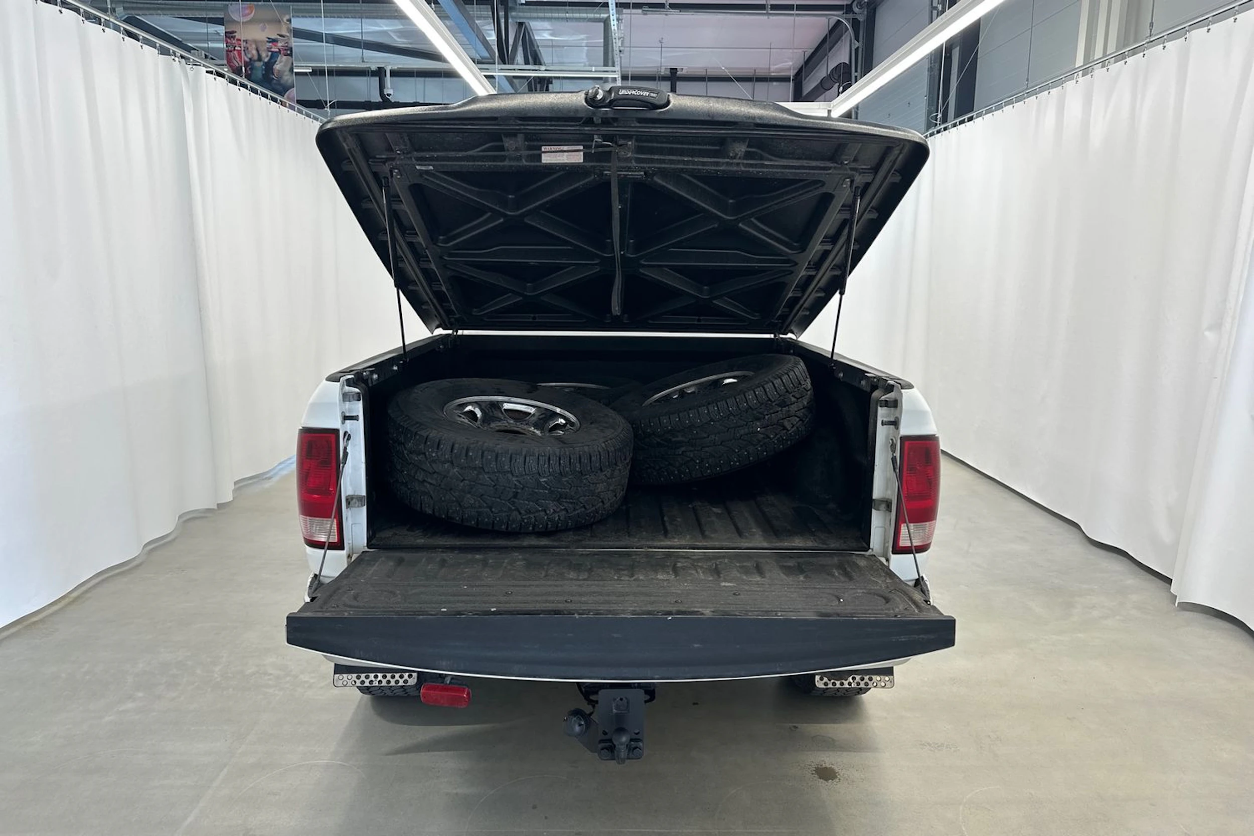 valkoinen Dodge RAM 2012 kuva 24.
