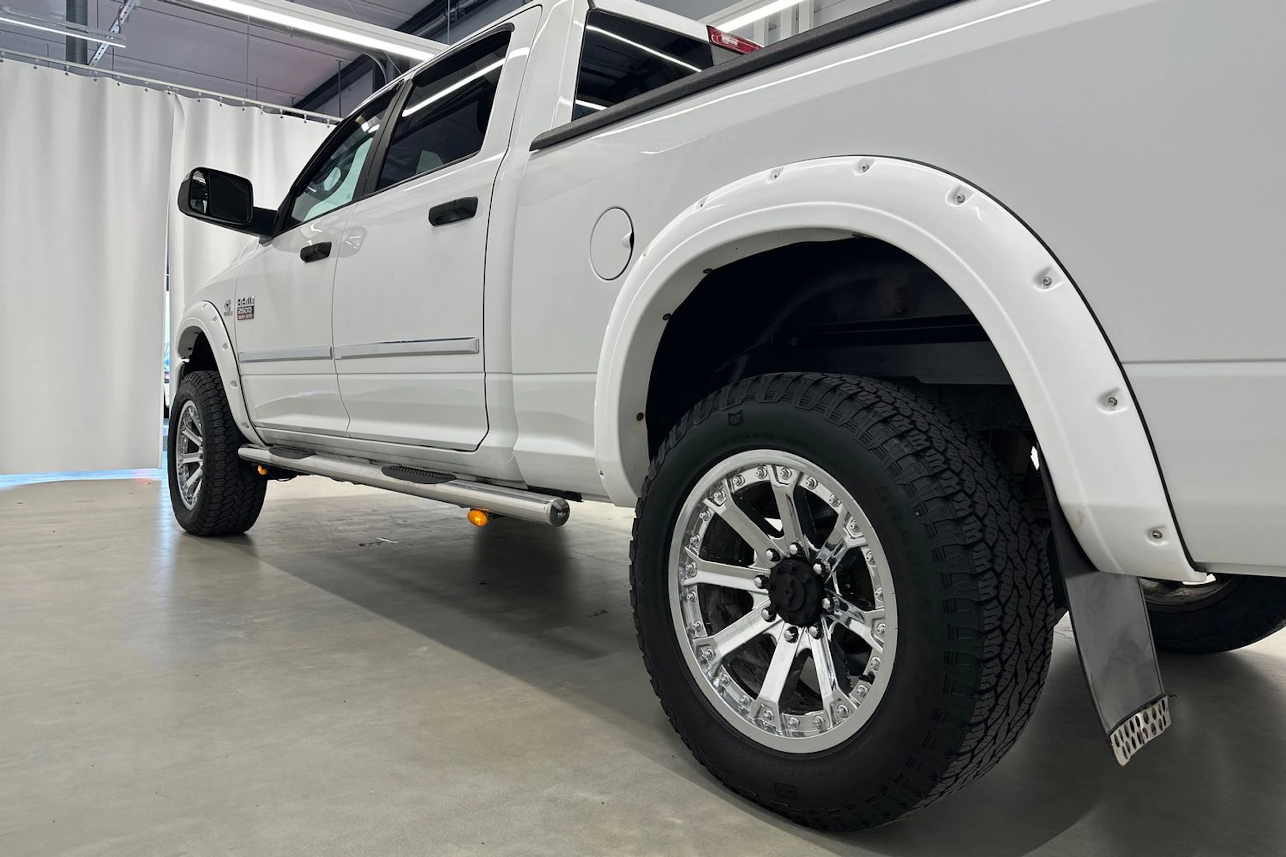 valkoinen Dodge RAM 2012 kuva 27.