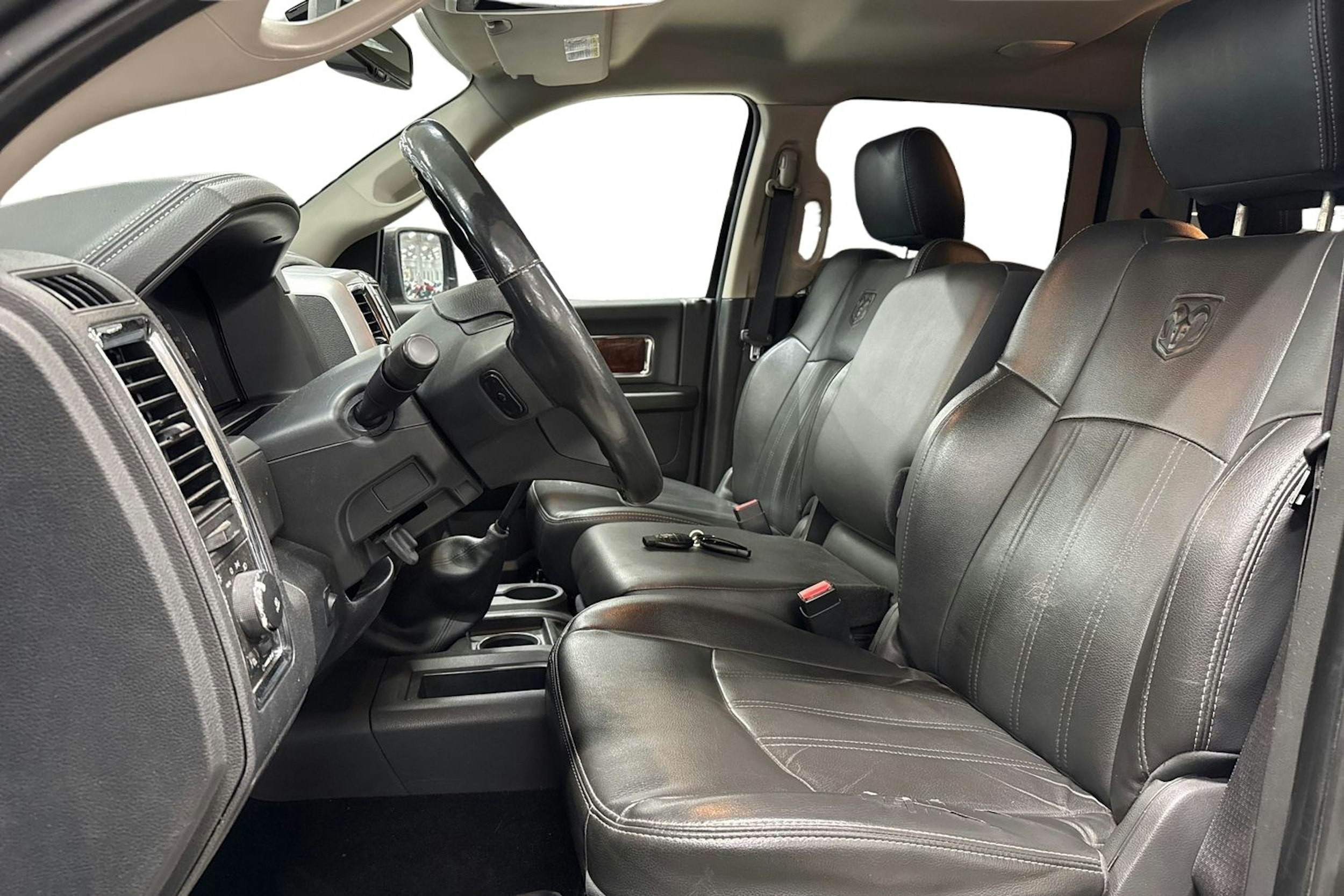 harmaa Dodge RAM 2013 kuva 8.