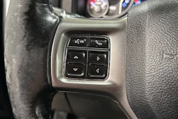 musta Dodge RAM 2016 kuva 18.