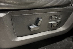 musta Dodge RAM 2016 kuva 28.