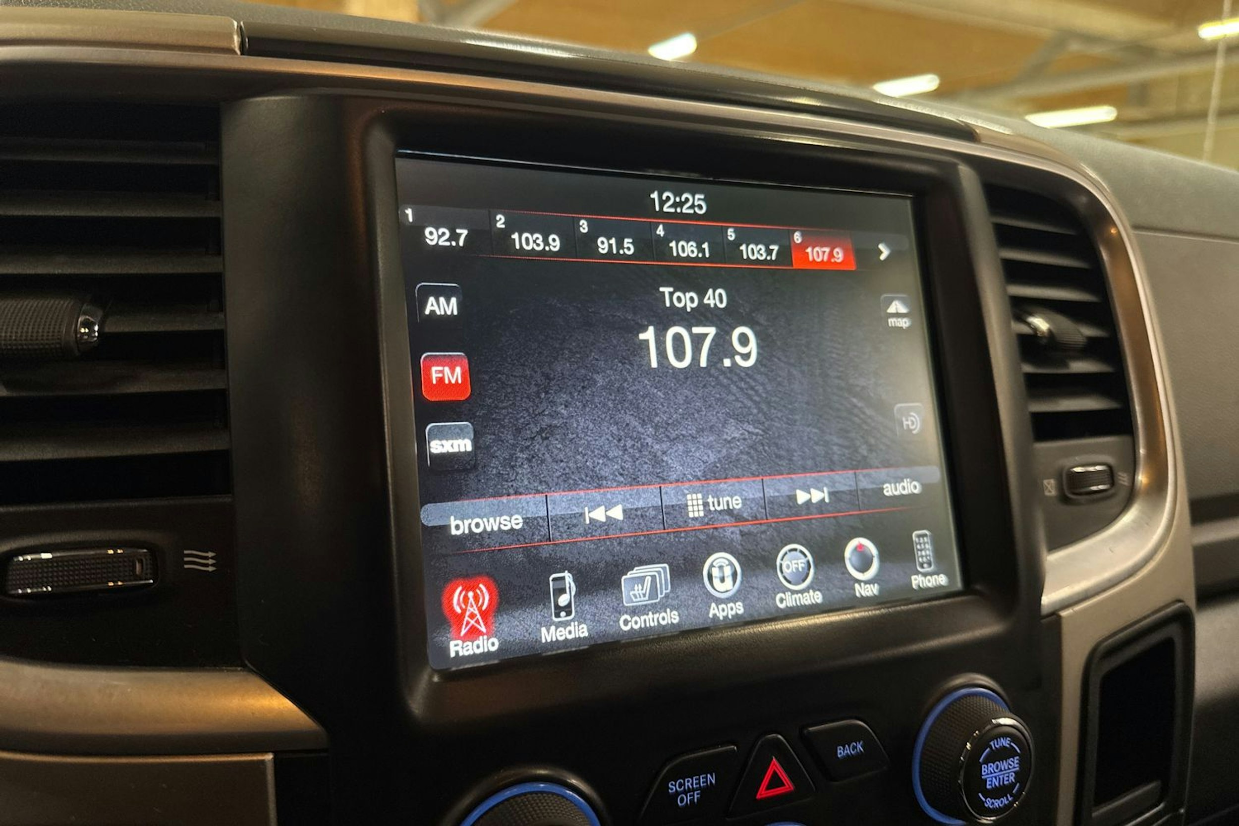 musta Dodge RAM 2017 kuva 19.