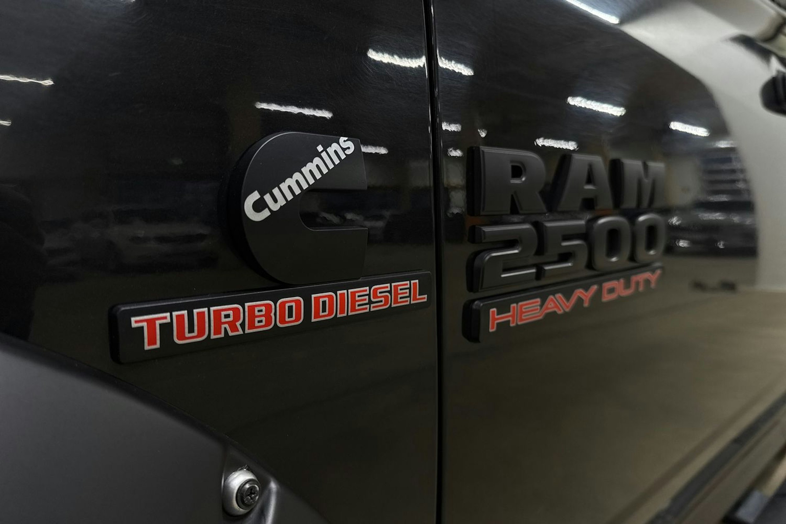 musta Dodge RAM 2017 kuva 32.