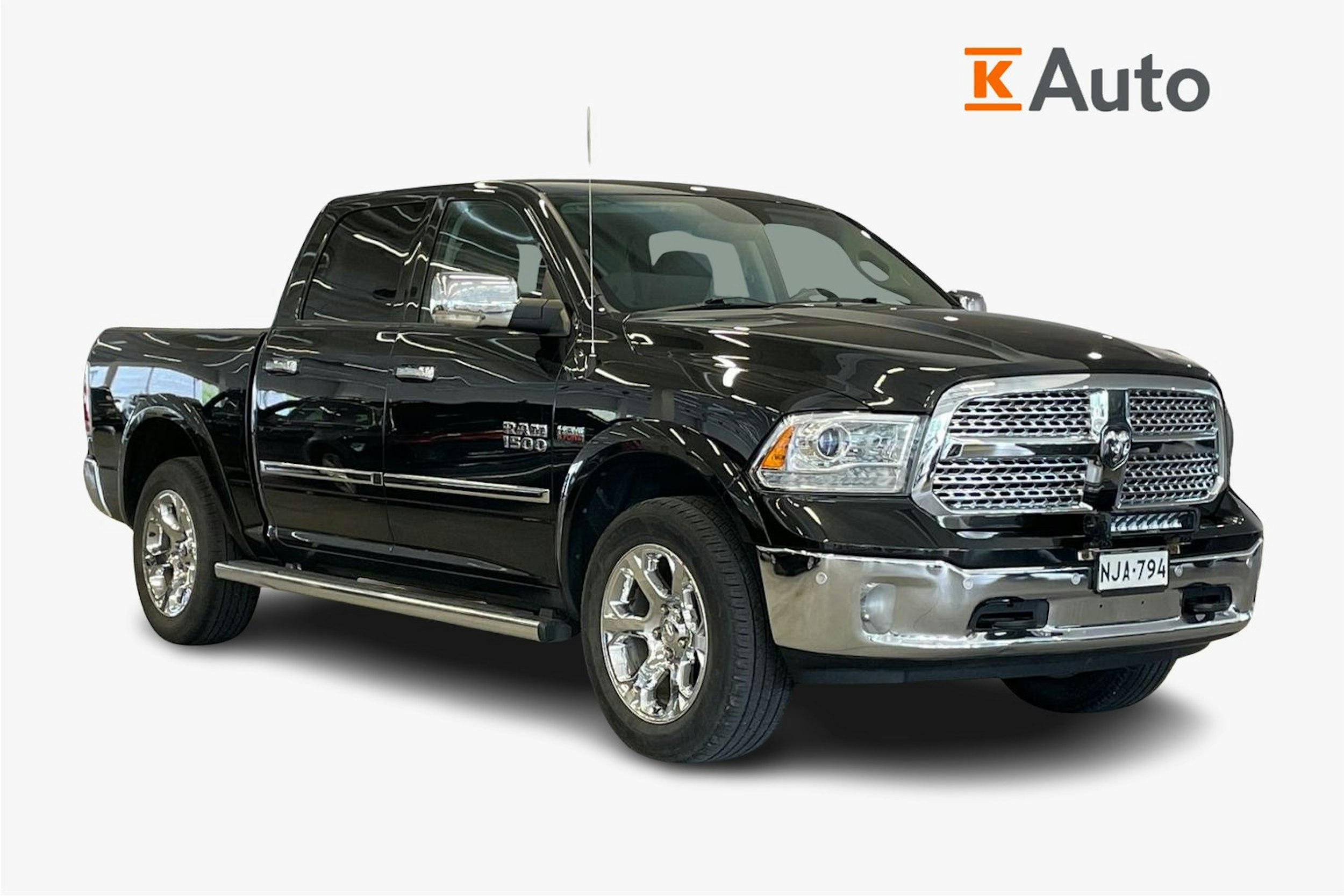 Musta Dodge RAM 2017 kuva 25.